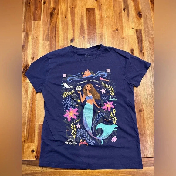 3/$15 Disney The Little Mermaid navy t-shirt size small womens - Picture 1 of 5